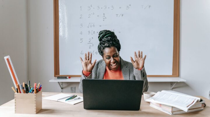 Como Criar um Curso Online do Zero Para Vender na Internet